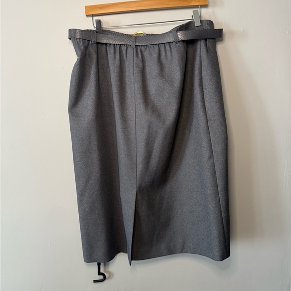 VTG Alfred Dunner Gray Pencil Skirt w/ Matching Belt- Size 18 Made in the U.S.A. - Picture 2 of 6